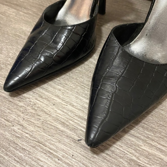 Nine West Black Size 5 1/2 Women’s Buckle Heels - Picture 6 of 9